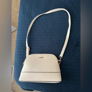 Cream purse